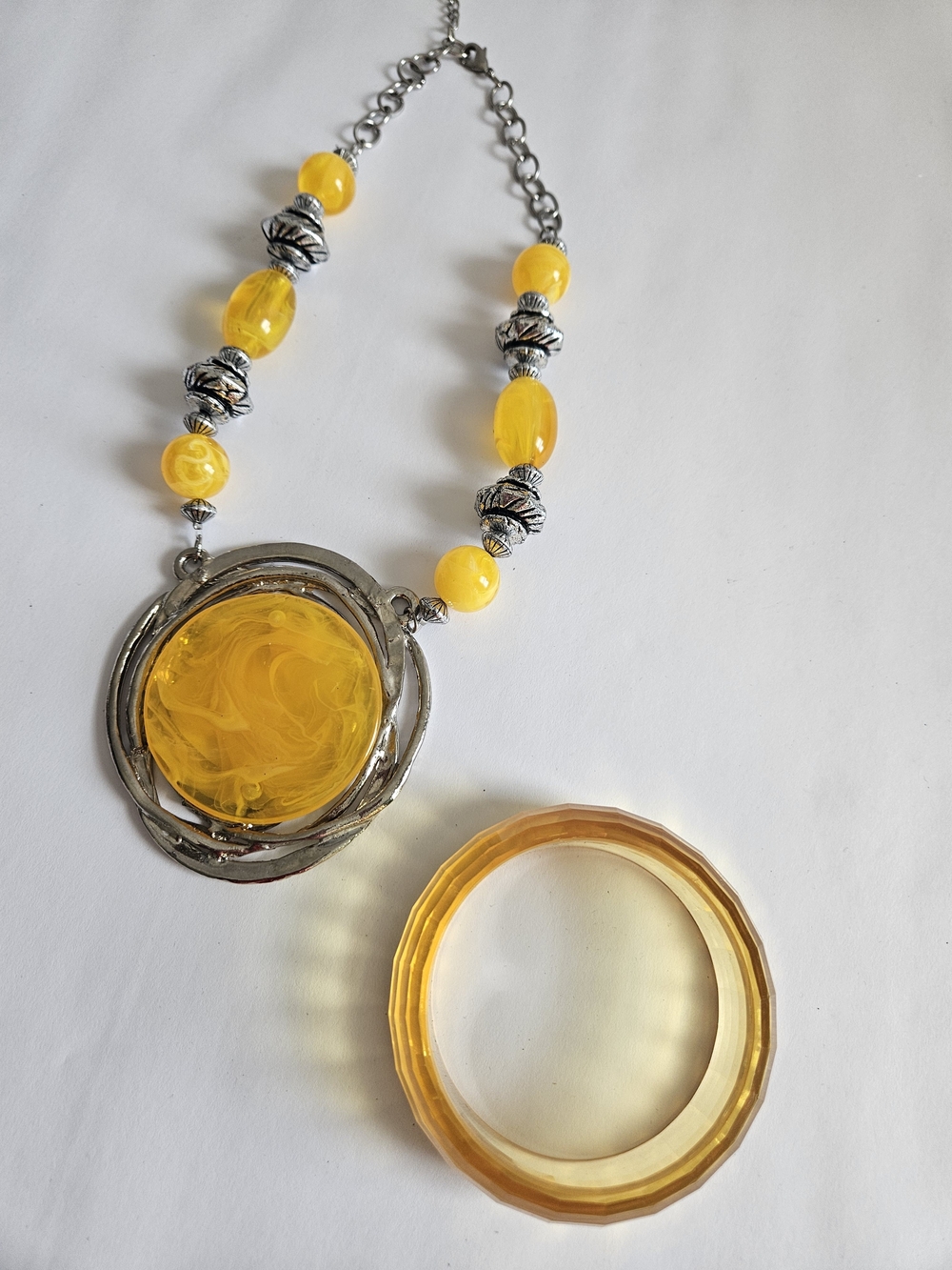 Yellow Resin Pendant Necklace and Bangle Set - Unbranded